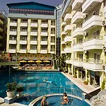 Ξενοδοχείο Alaiye Kleopatra 4*