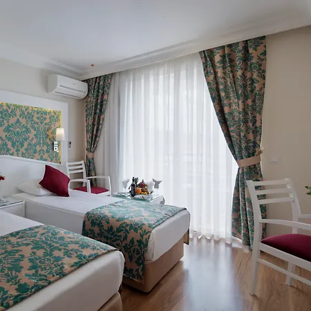 Alaiye Kleopatra Szálloda Alanya