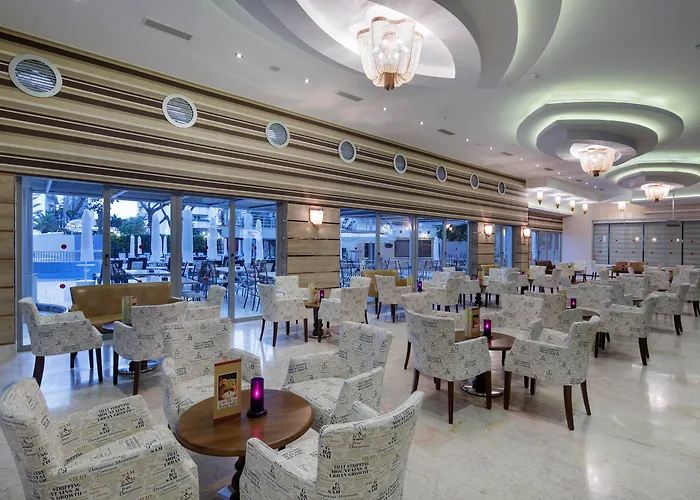Hotel Alaiye Kleopatra 4*