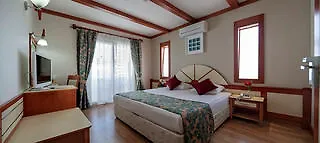 Hotell Alaiye Kleopatra 4*